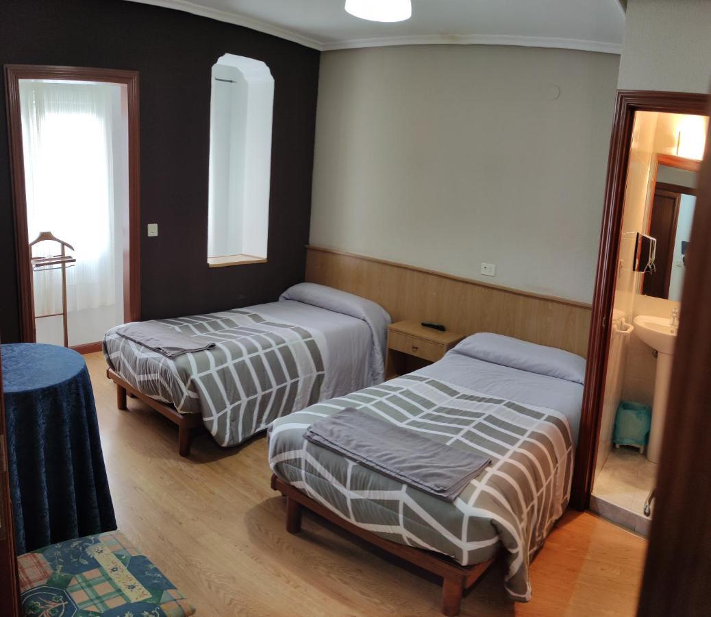 Hostal Castilla Miranda de Ebro Eksteriør billede