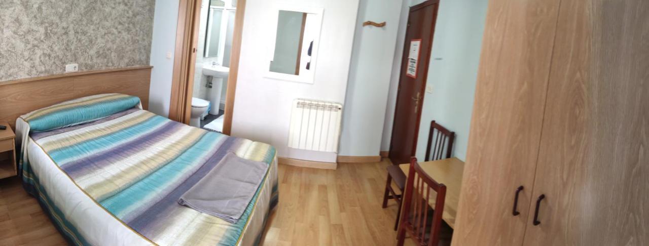 Hostal Castilla Miranda de Ebro Eksteriør billede